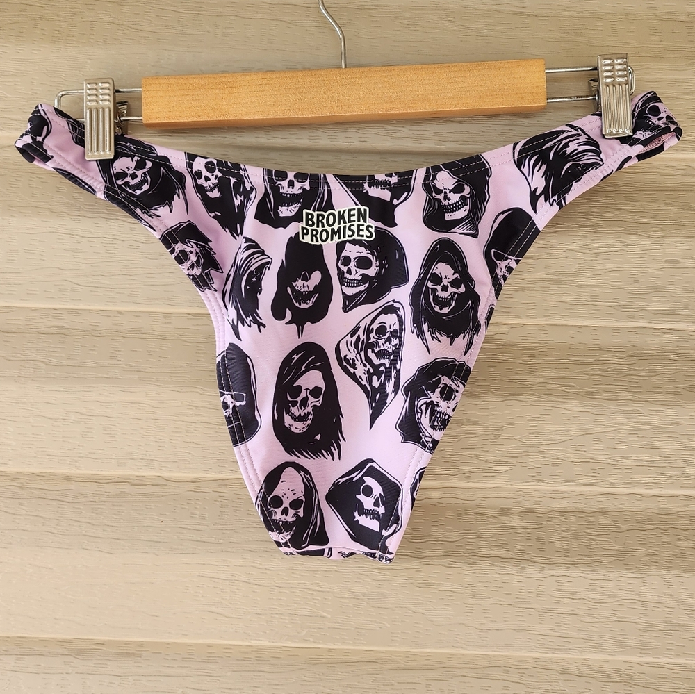 Broken Promises skull print bikini bottoms - Picture 5 of 7